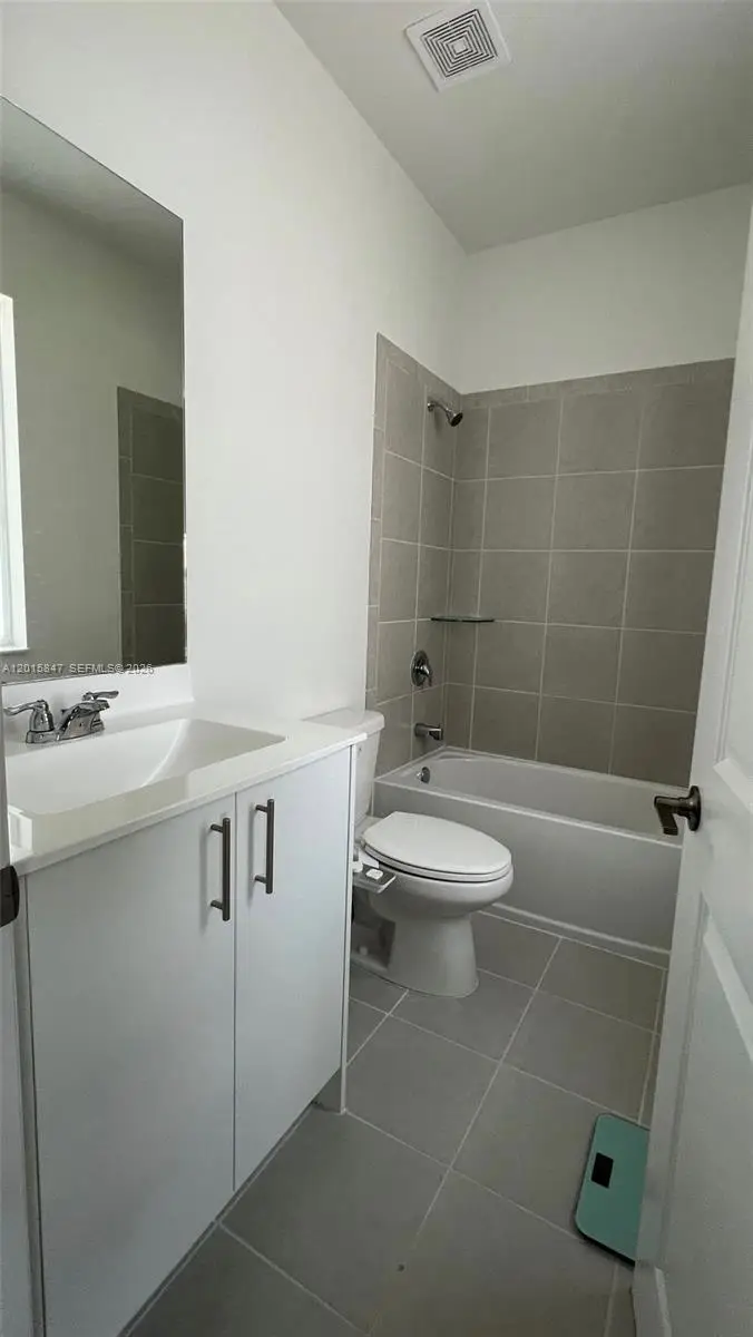686 SE 13th Ct, Homestead, FL 33034 - #1