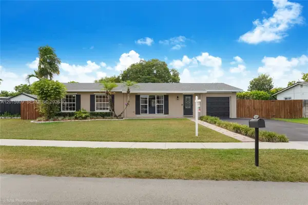 10460 SW 123rd Ct, Miami, FL 33186