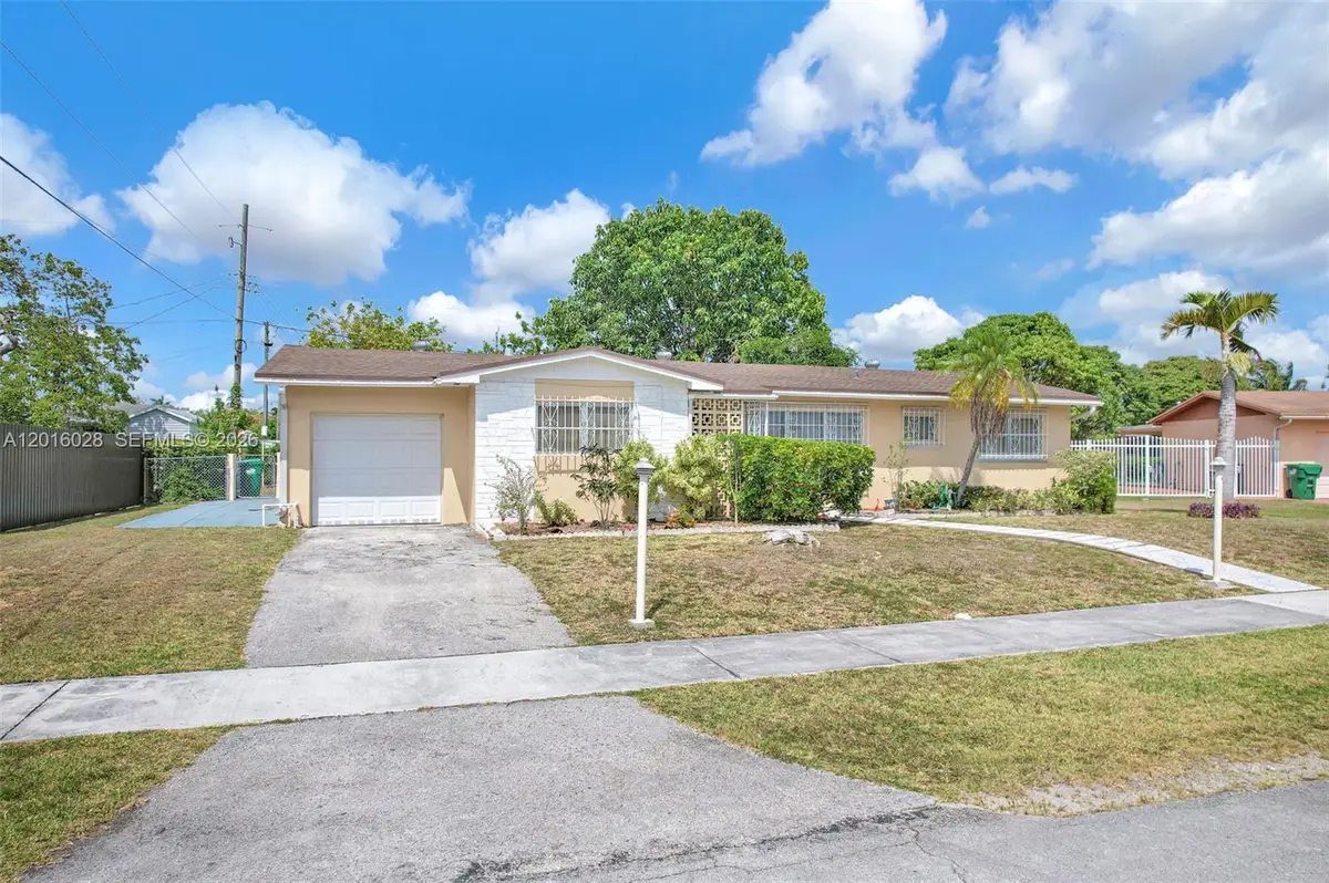 10565 SW 156th Ln, Miami, FL 33157 - #1