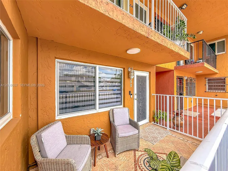 1652 W 42nd Pl #2, Hialeah, FL 33012 - #2