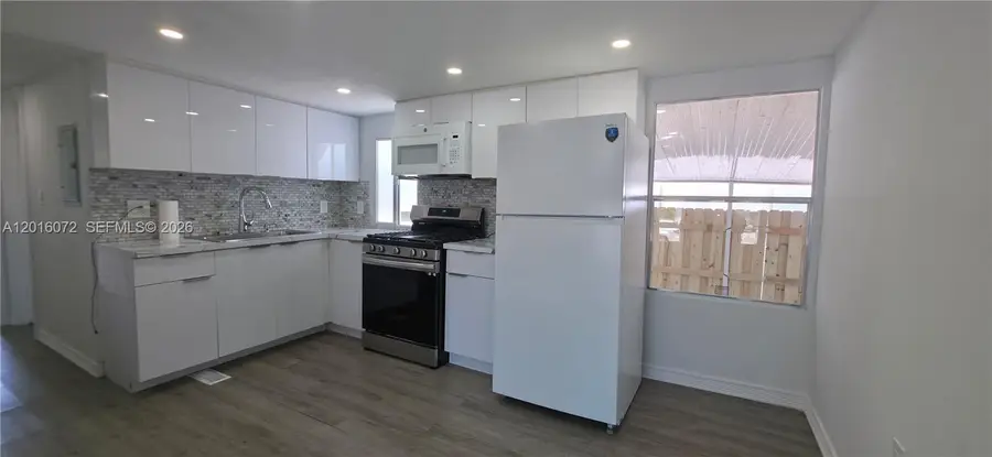 1730 SW 85th Ave, Davie, FL 33324 - #2