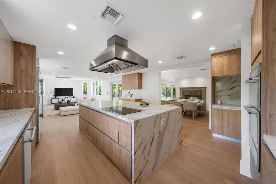 5120 Carillo St, Coral Gables, FL 33146 - #2