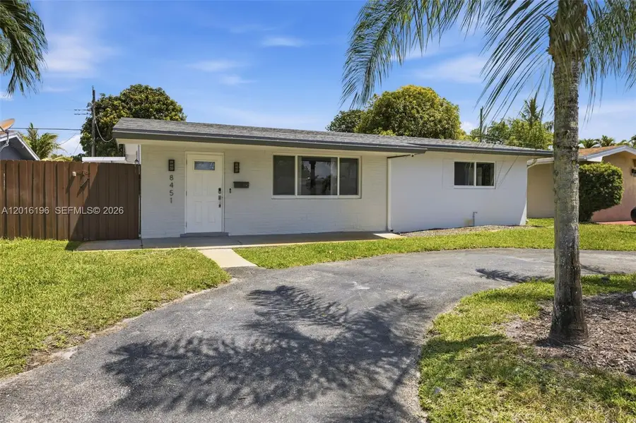 8451 NW 16th St, Pembroke Pines, FL 33024 - #3
