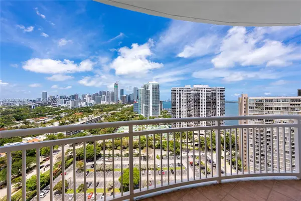 2475 Brickell Ave #2206, Miami, FL 33129