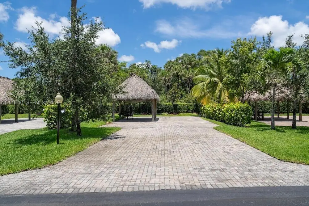 147 S Cortez Dr, Margate, FL 33068 - #1