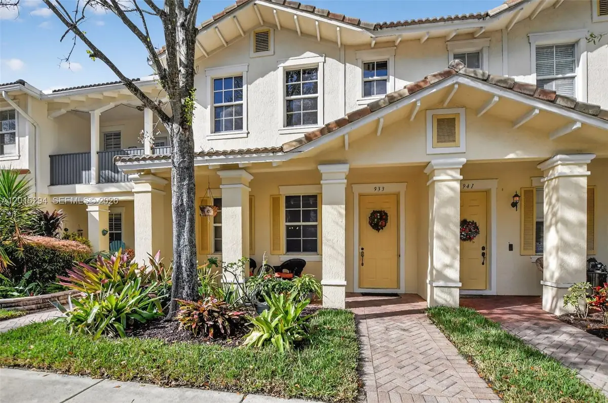 933 NW 18th Ave, Boca Raton, FL 33486 - #1