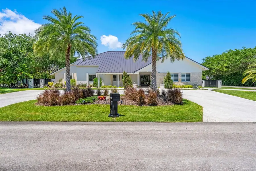 9201 SW 102nd St, Miami, FL 33176 - #2