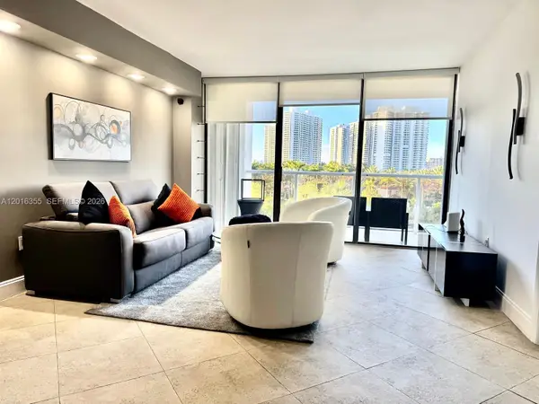3701 N Country Club Dr #502, Aventura, FL 33180