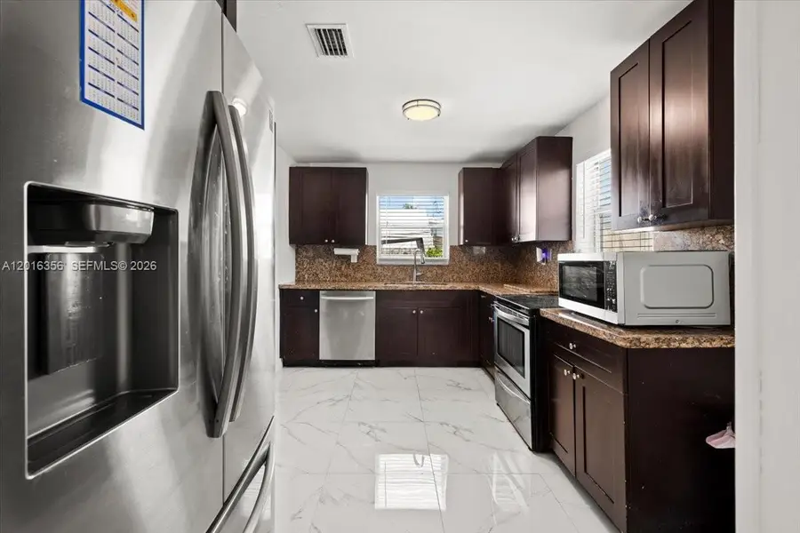 1031 NW 202nd St, Miami Gardens, FL 33169 - #3