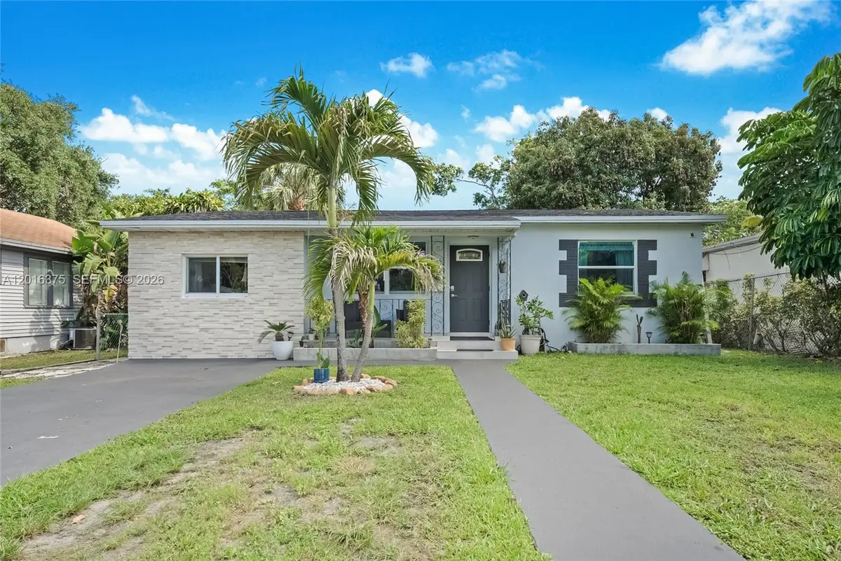 2747 Dewey St, Hollywood, FL 33020 - #1