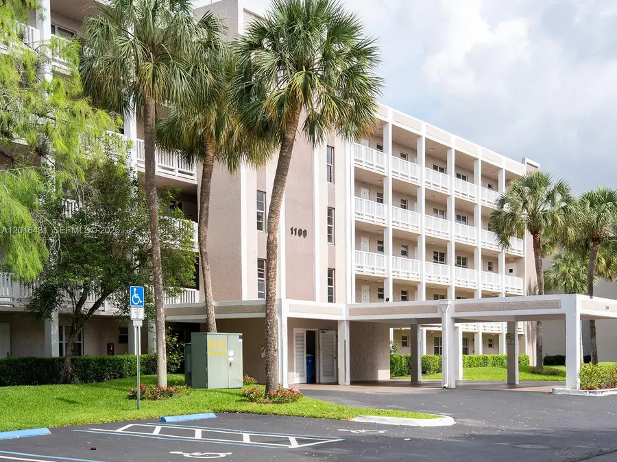 1100 NW 87th Ave #308, Coral Springs, FL 33071 - #3