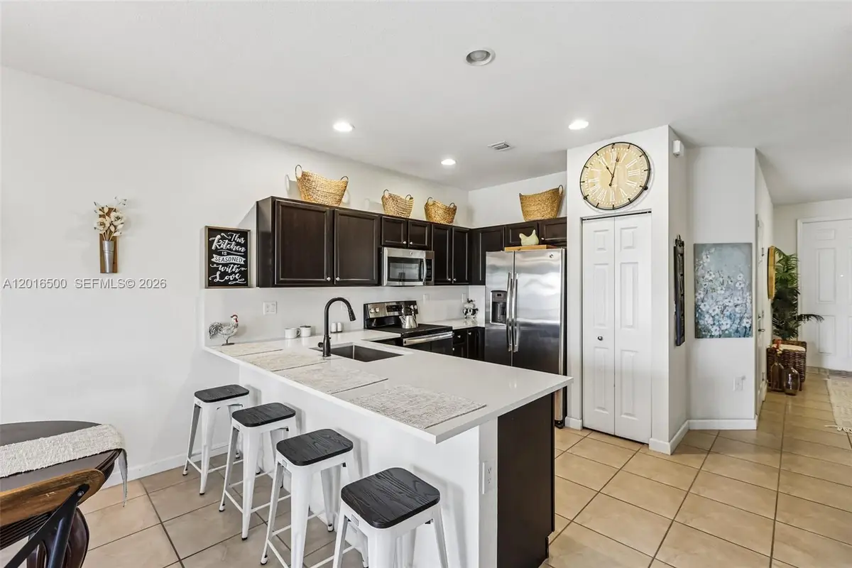 284 SE 37th Ter, Homestead, FL 33033 - #1