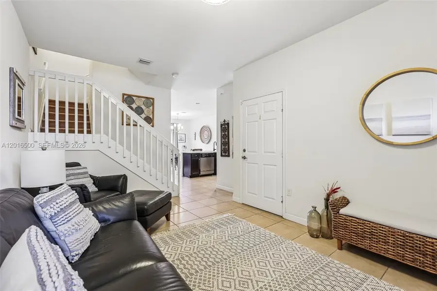 284 SE 37th Ter, Homestead, FL 33033 - #2