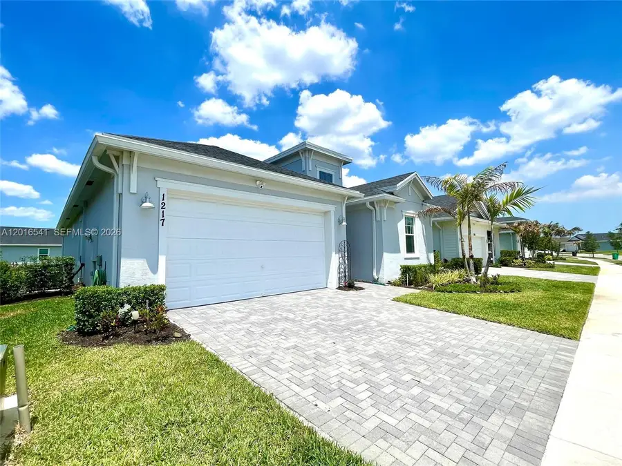 1217 SE Crosswood Way, Port Saint Lucie, FL 34984 - #2