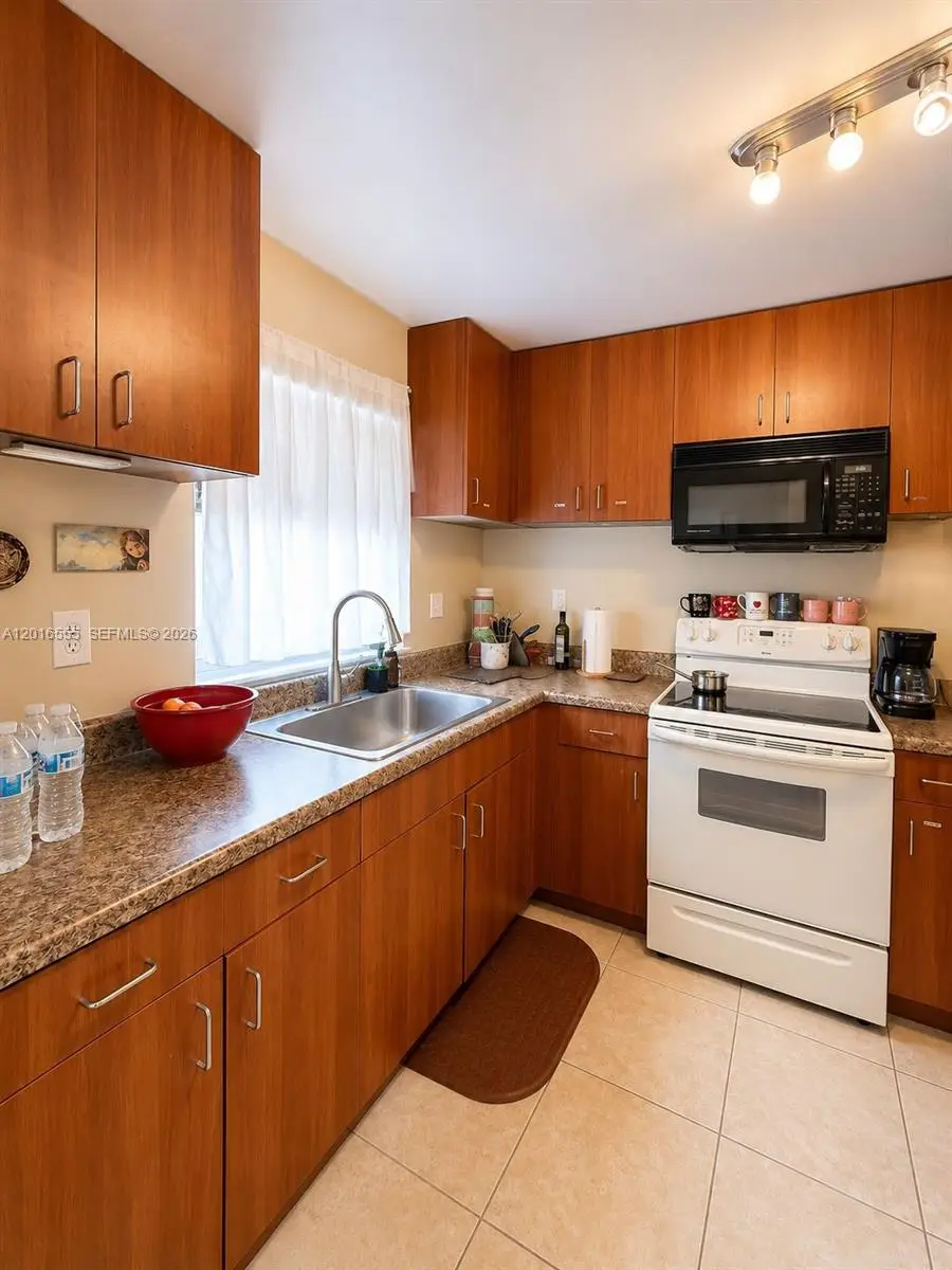 9800 Sunrise Lakes Blvd #202, Sunrise, FL 33322 - #2