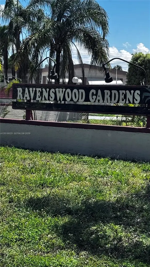 2110 SW 51st Pl, Dania Beach, FL 33312