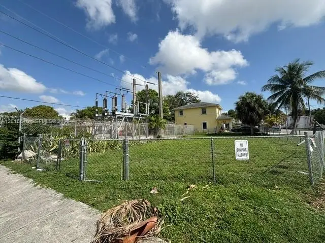 193 NW 16th St, Miami, FL 33136 - #2