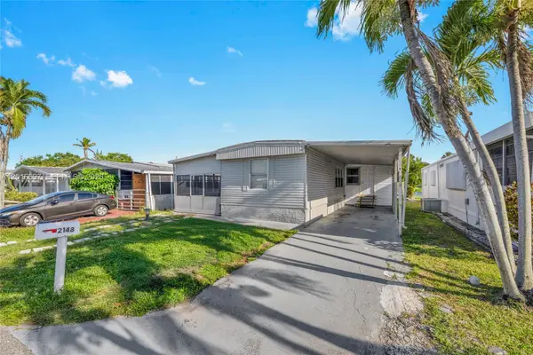 2148 SW 52nd St, Dania Beach, FL 33312