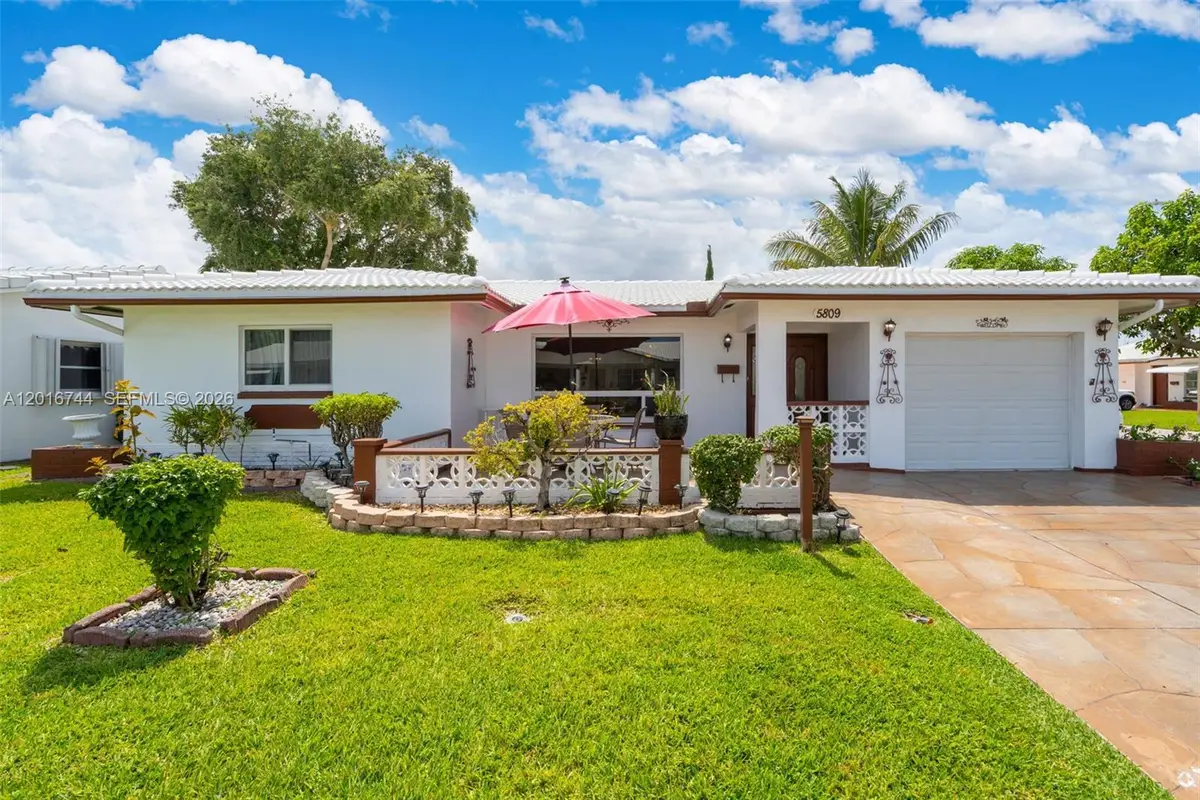 5809 NW 83rd Ave, Tamarac, FL 33321 - #1