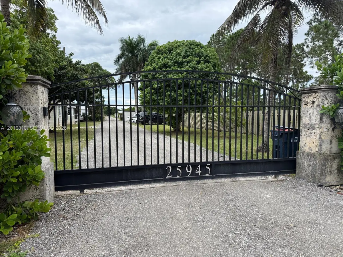 25945 SW 197th Ave, Homestead, FL 33031 - #1