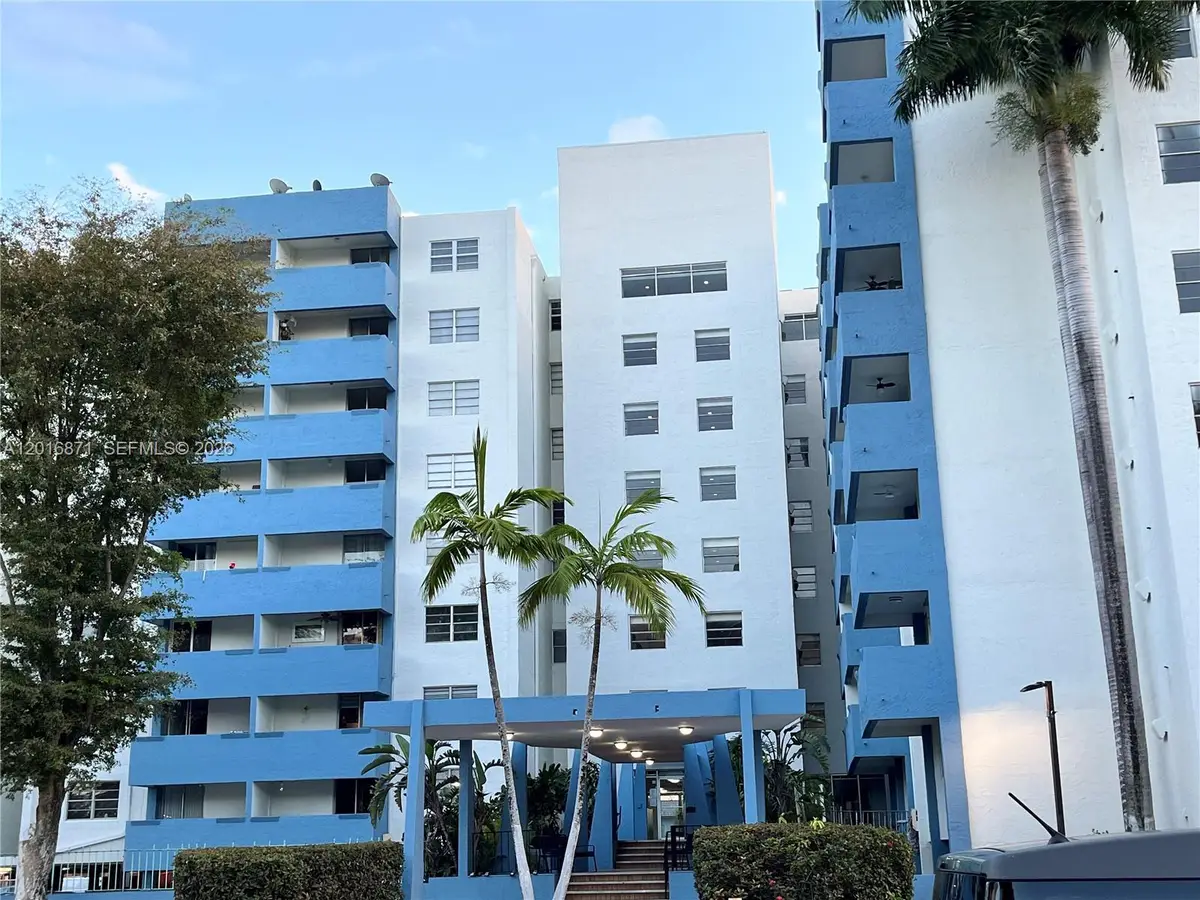 5050 NW 7th St #220, Miami, FL 33126 - #1