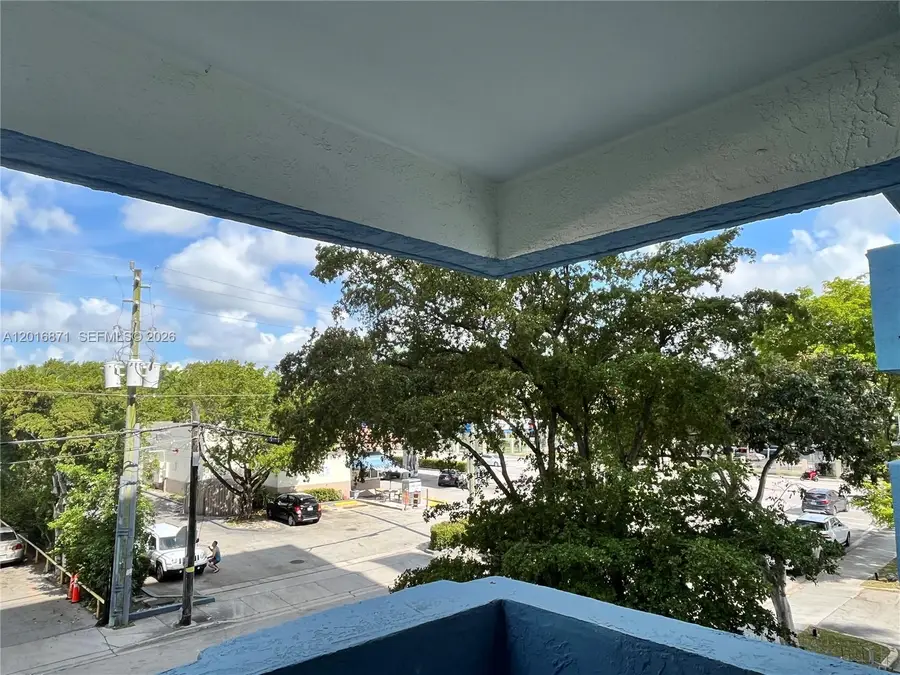 5050 NW 7th St #220, Miami, FL 33126 - #3