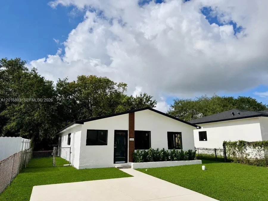2250 NW 170th St, Miami Gardens, FL 33056 - #3