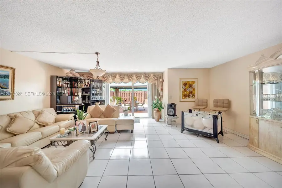 14154 Kendale Lakes Cir, Miami, FL 33183 - #3