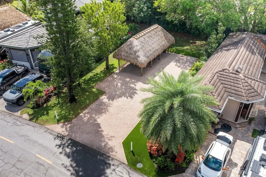 22 S Cortez Dr, Margate, FL 33068 - #2