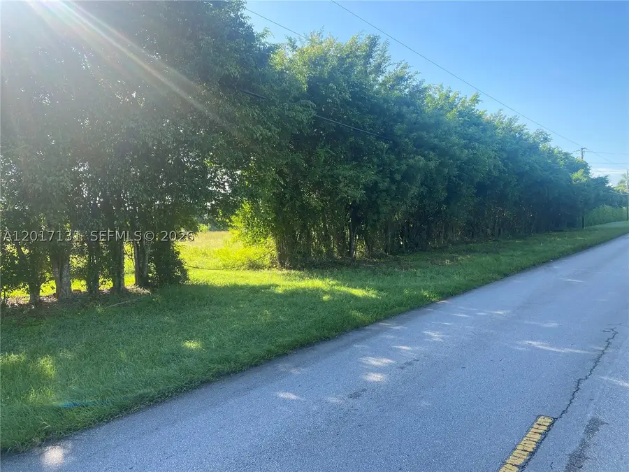 sw 246 Sw 187 Ave, Princeton Goulds, FL 33031 - #2