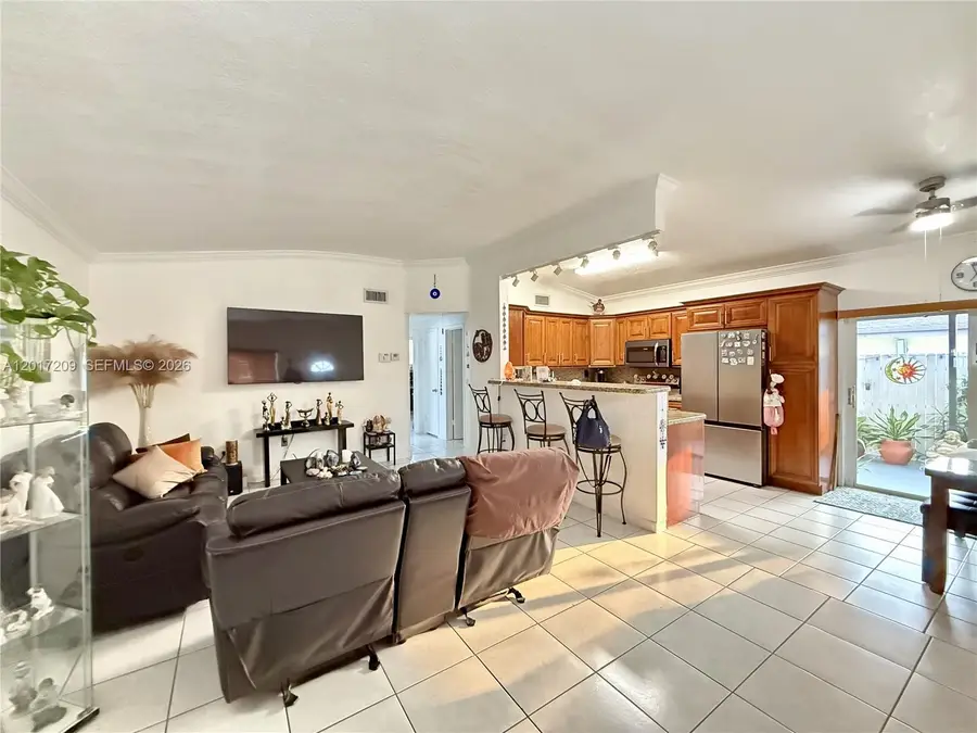 280 NE 173rd St, North Miami Beach, FL 33162 - #3
