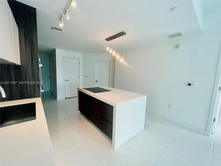851 NE 1st Av #2808, Miami, FL 33132 - #3
