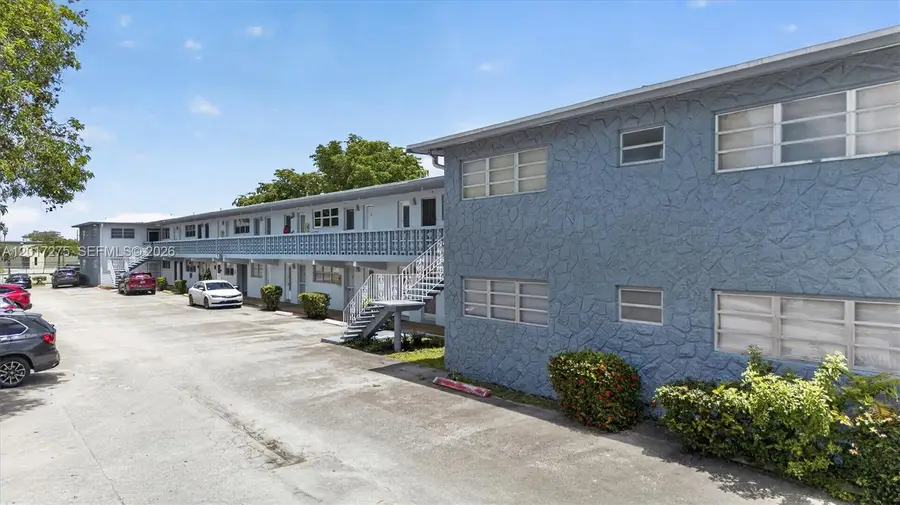 300 NE 191st St #219, Miami, FL 33179 - #3