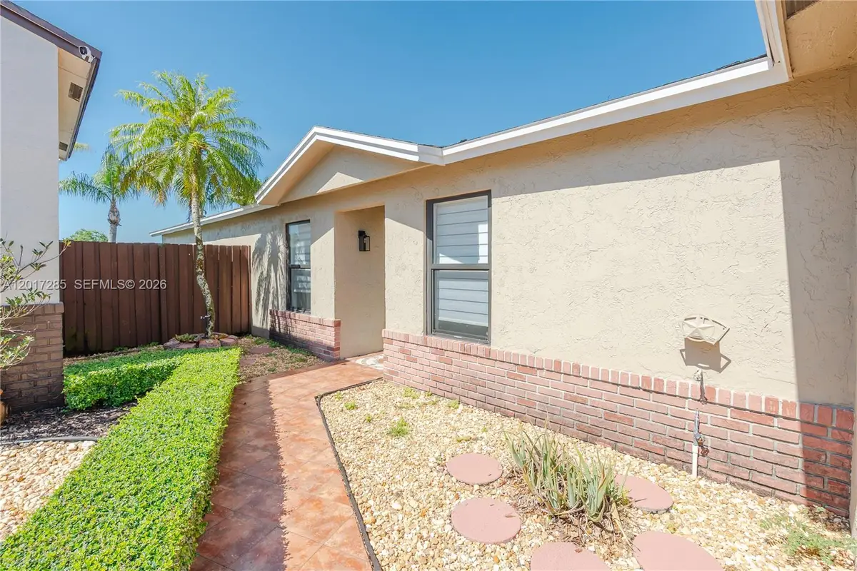 8340 NW 193rd Ln, Hialeah, FL 33015 - #1
