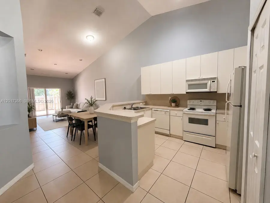 3244 NE 11th Dr, Homestead, FL 33033 - #2