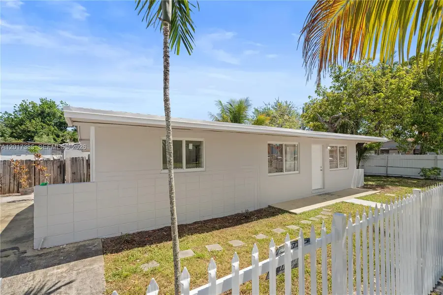 8400 NW 24th Ct, Miami, FL 33147 - #2
