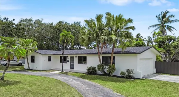 8340 SW 154th Ter, Palmetto Bay, FL 33157