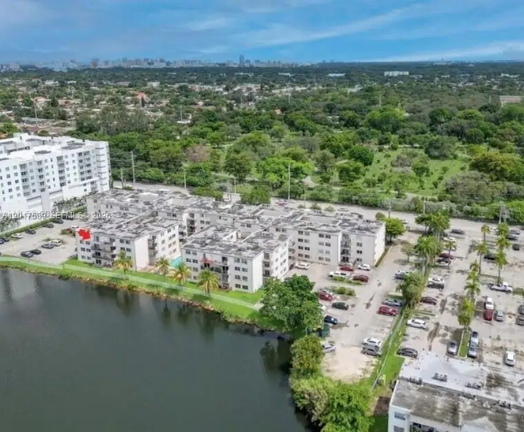 5501 NW 7th St #E412, Miami, FL 33126 - #2