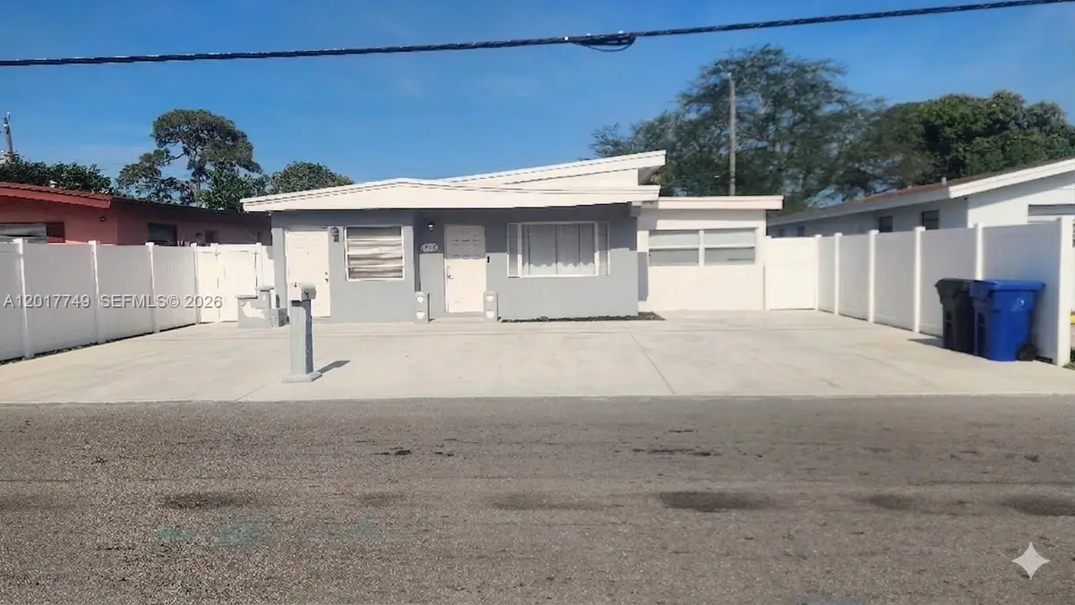 910 NW 17th Ave, Fort Lauderdale, FL 33311 - #1