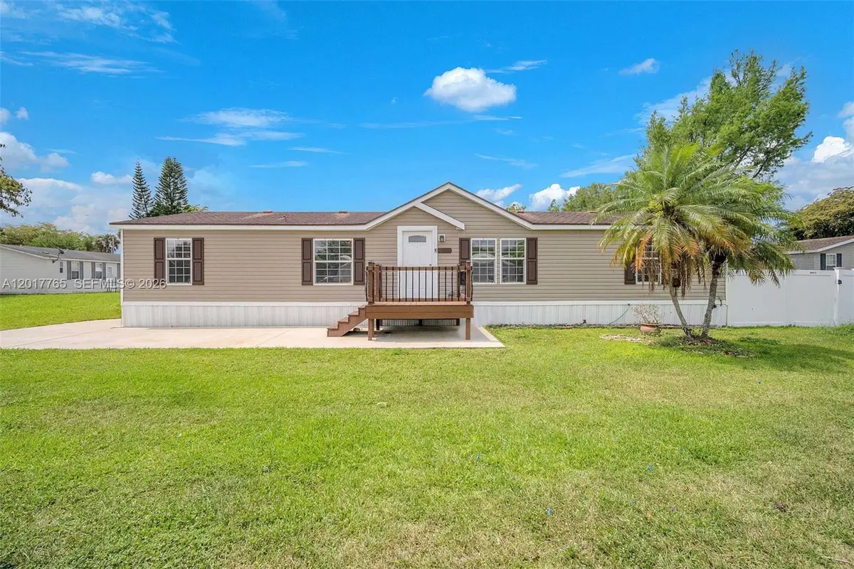 730 NW 217th Ter, Pembroke Pines, FL 33029 - #1