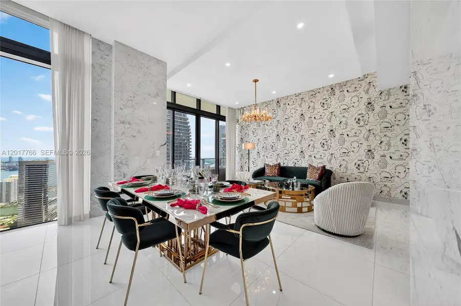 88 SW 7th St #4202, Miami, FL 33130 - #3