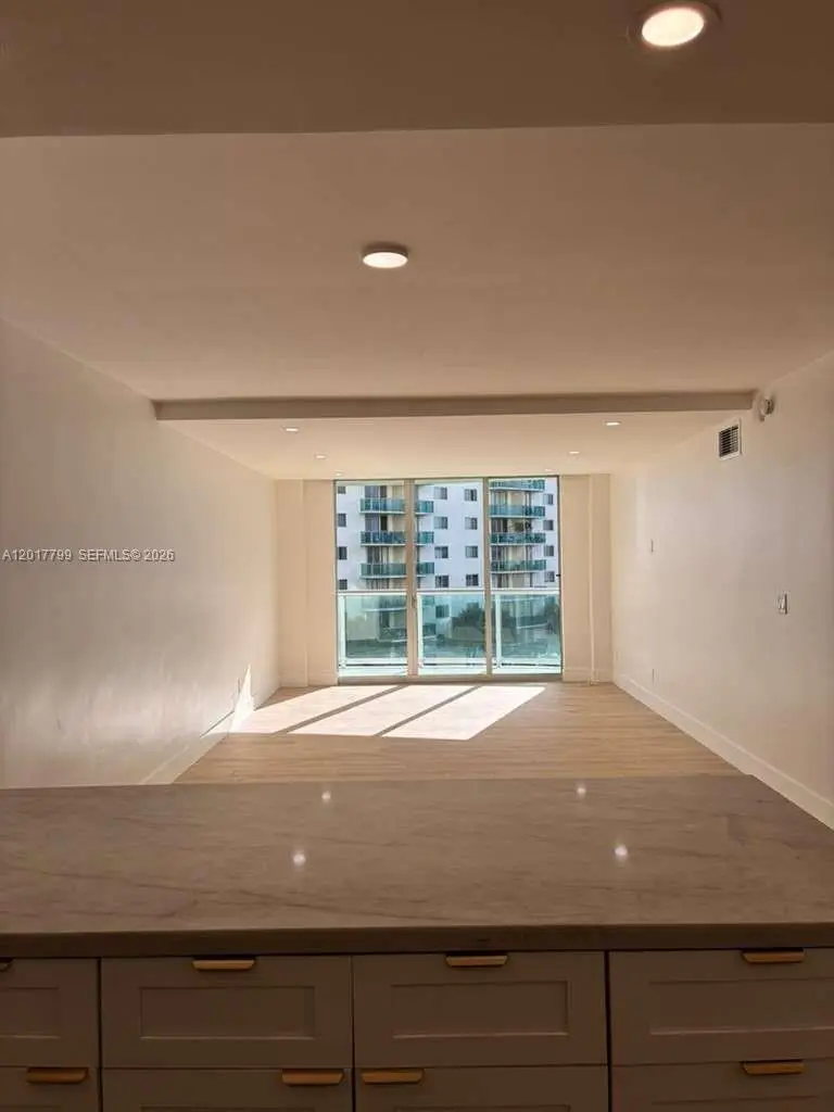 19390 Collins Ave #520, Sunny Isles Beach, FL 33160 - #2
