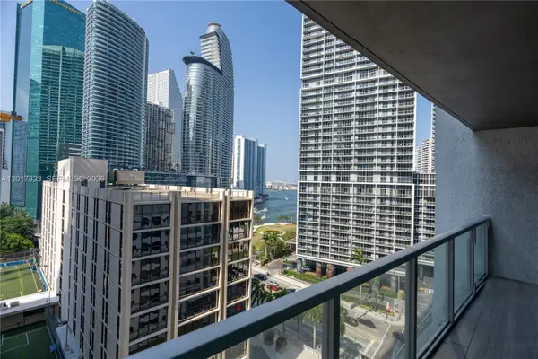 500 Brickell Ave #1407, Miami, FL 33131