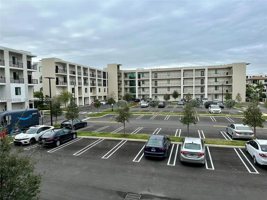8201 NW 41st St #D-203, Doral, FL 33166 - #2