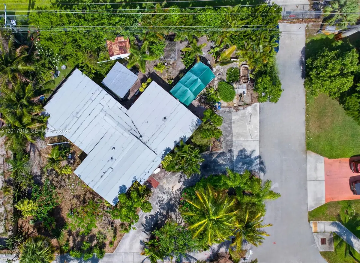 5041 NE 14th Ave, Pompano Beach, FL 33064 - #1