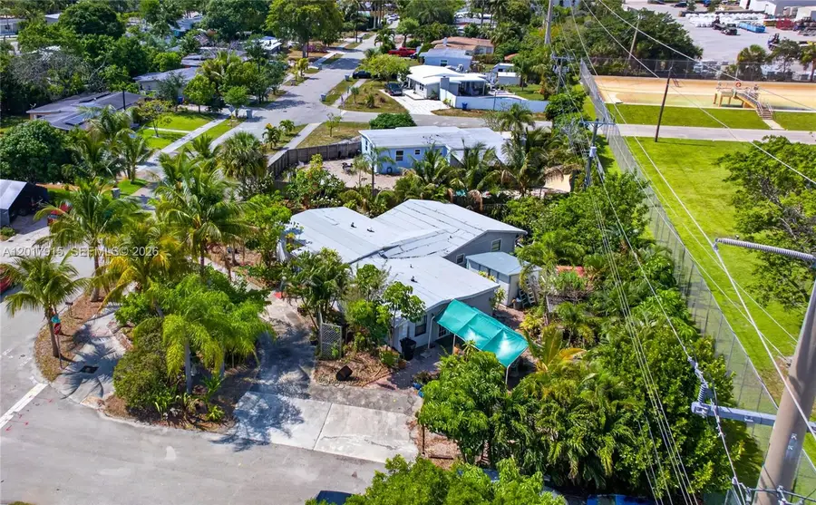 5041 NE 14th Ave, Pompano Beach, FL 33064 - #2