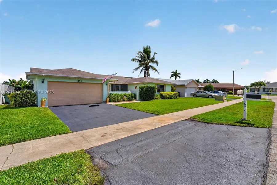 1891 NW 40th Ct, Oakland Park, FL 33309 - #2