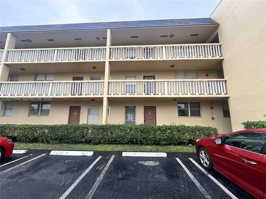 6001 NW 61st Ave #111, Tamarac, FL 33319 - #2