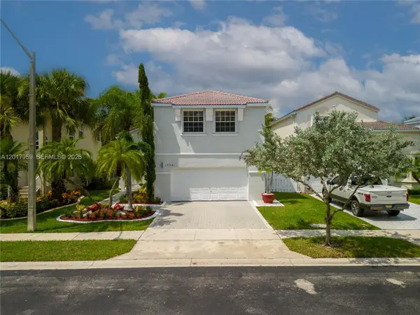 15341 NW 4 St, Pembroke Pines, FL 33028