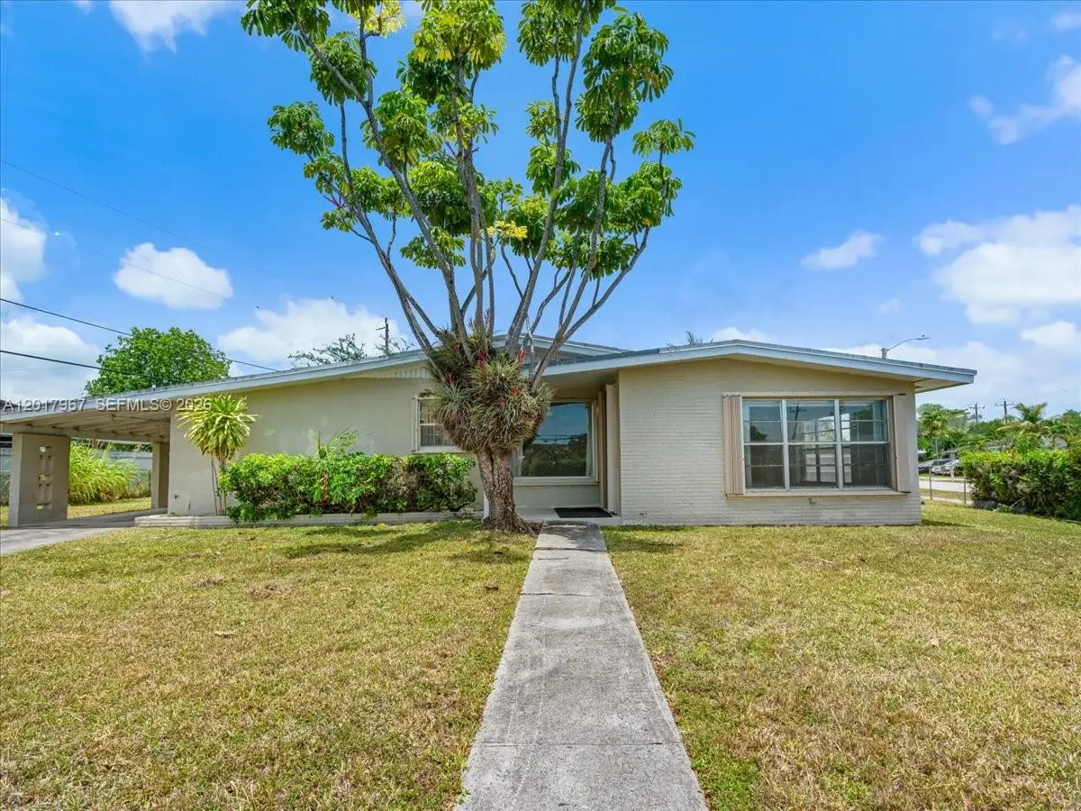 11901 SW 177th Ter, Miami, FL 33177 - #1
